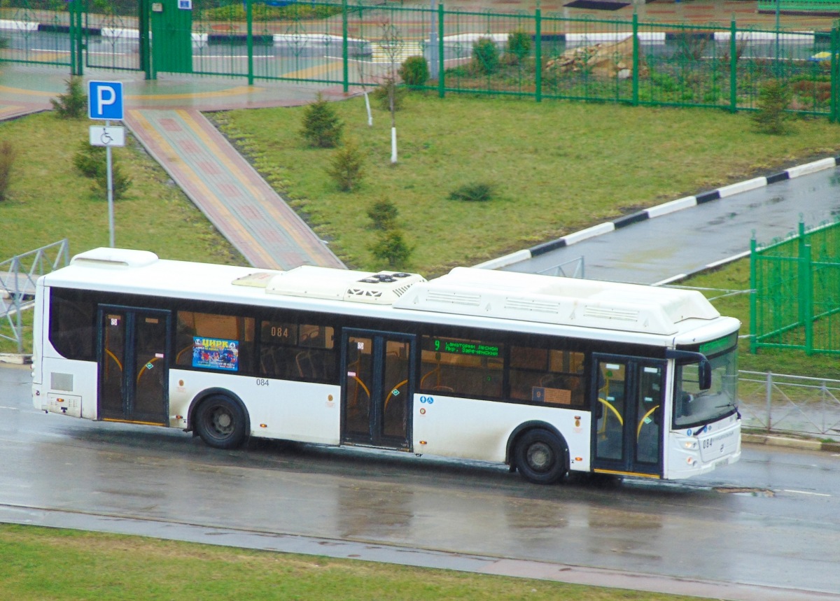 084 084