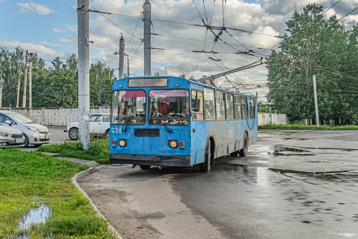 035 035