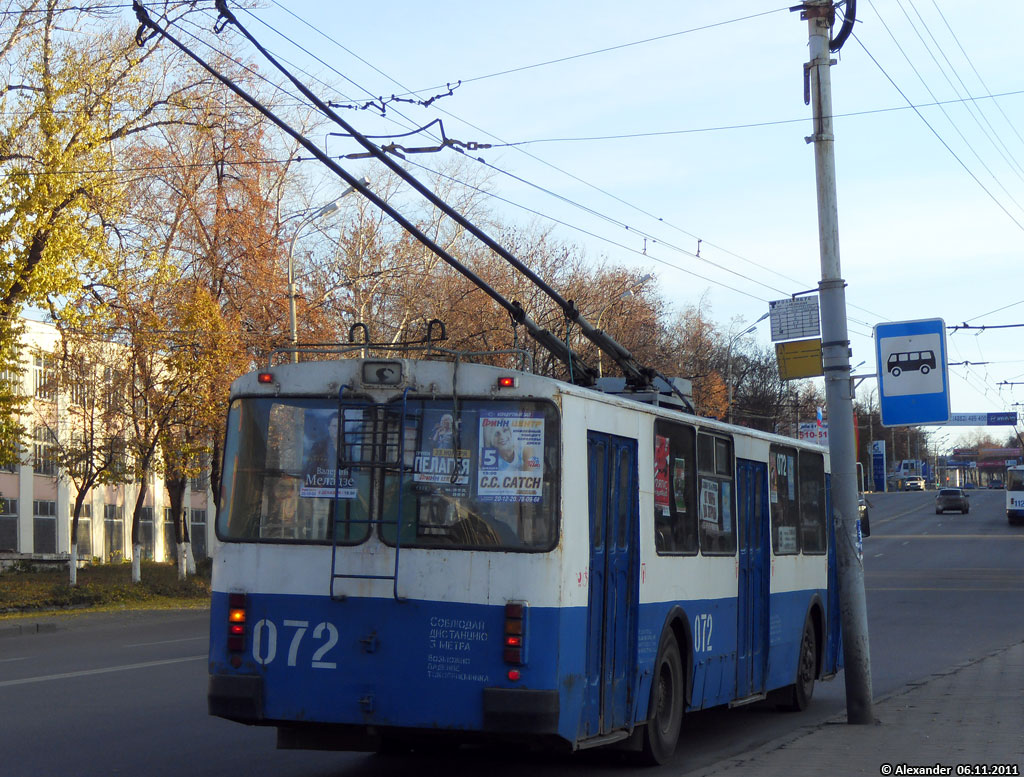 072