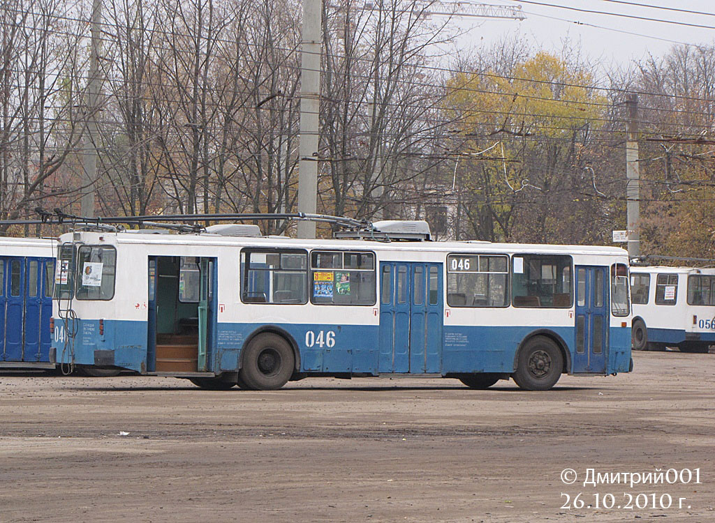 046 046