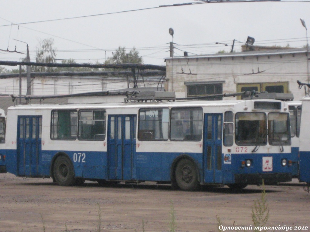 072
