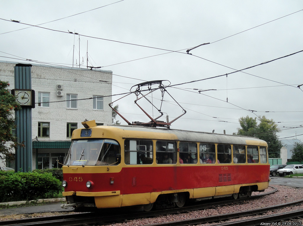 045 045