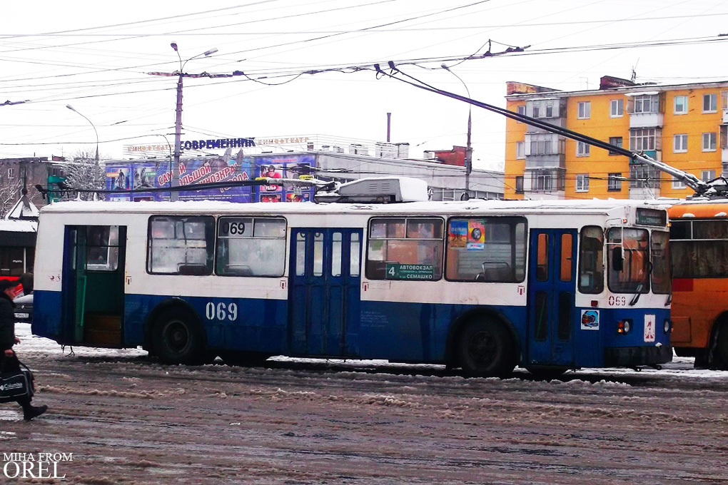 069