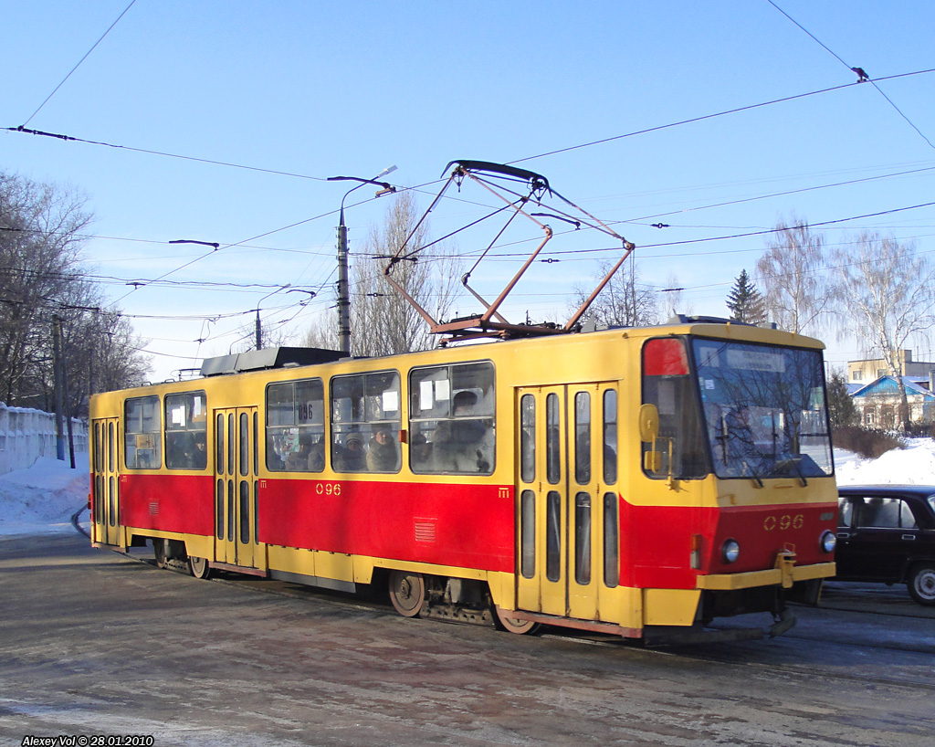 096 096