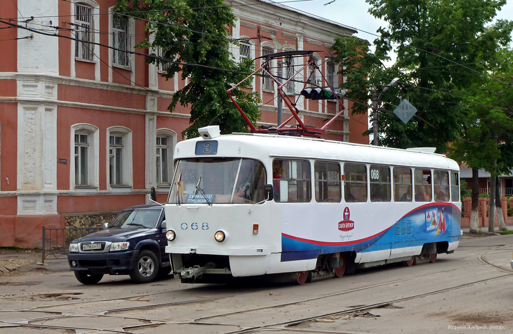 068 068