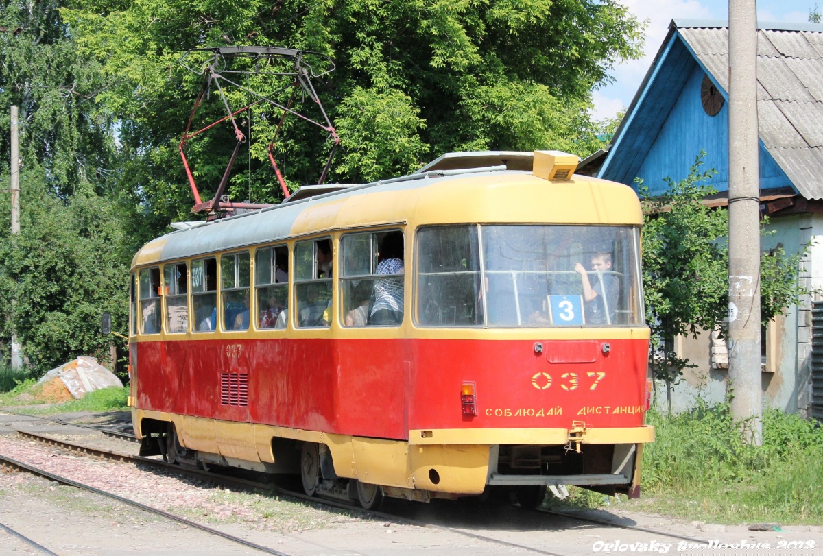 037 037