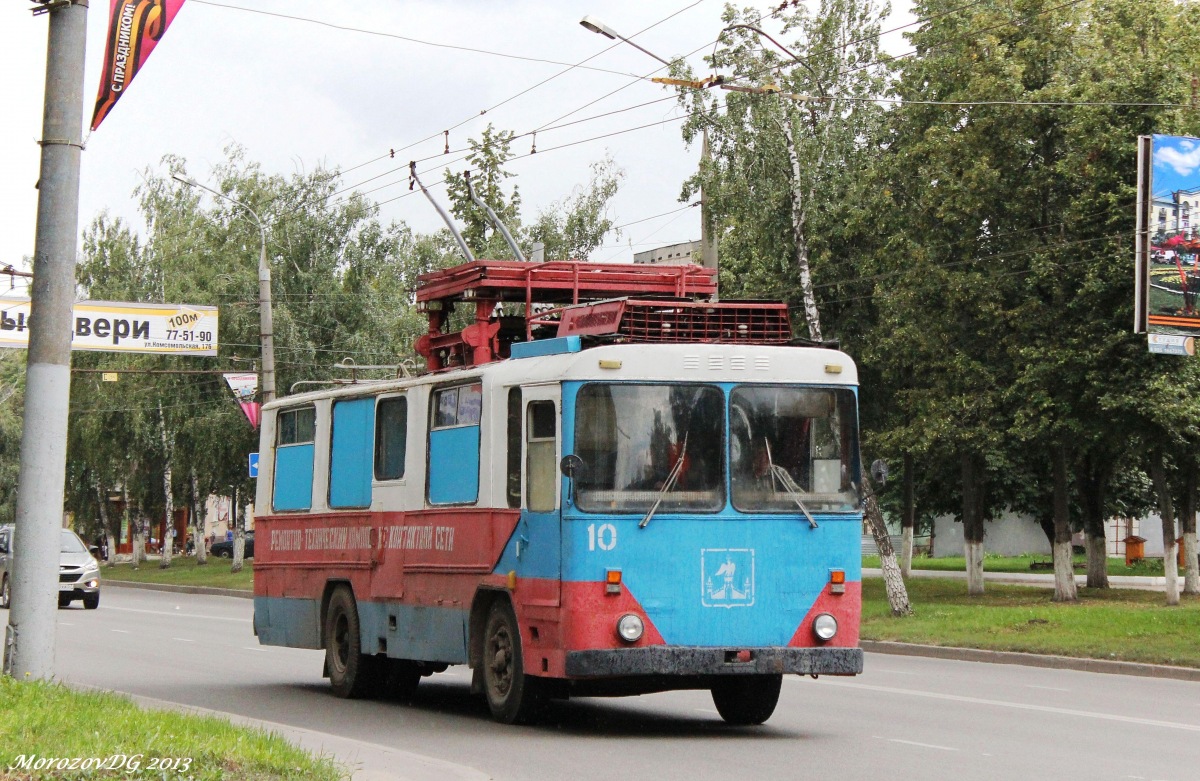 10