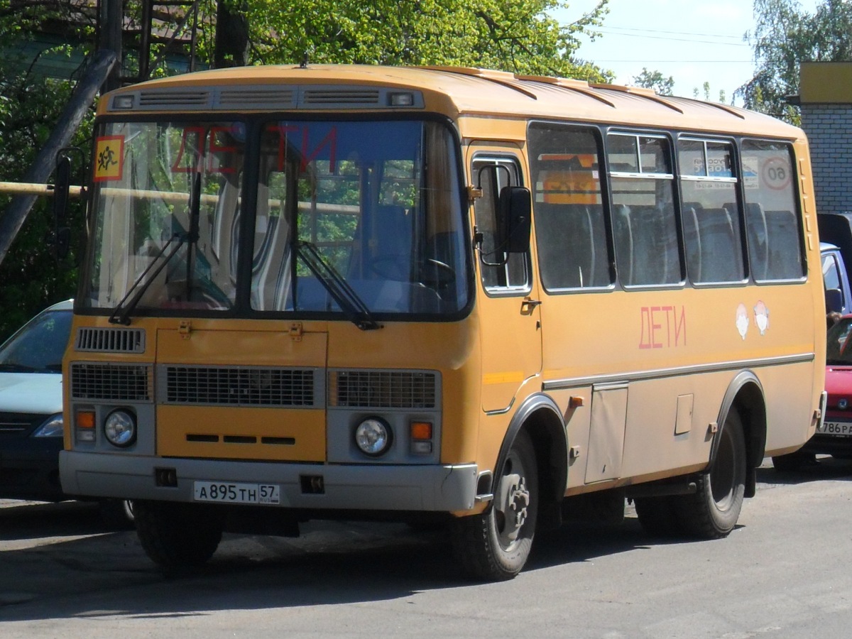  895  57