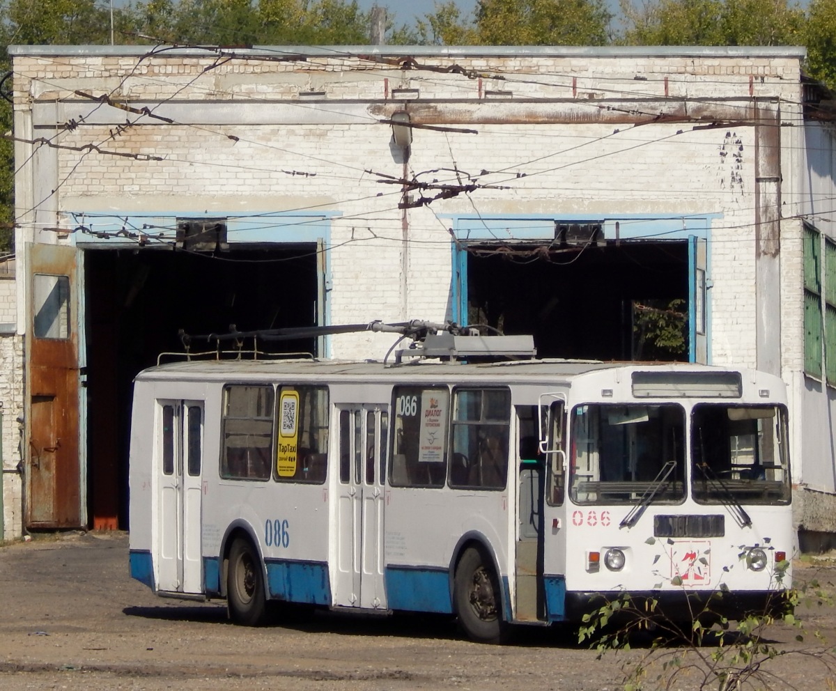 086 086