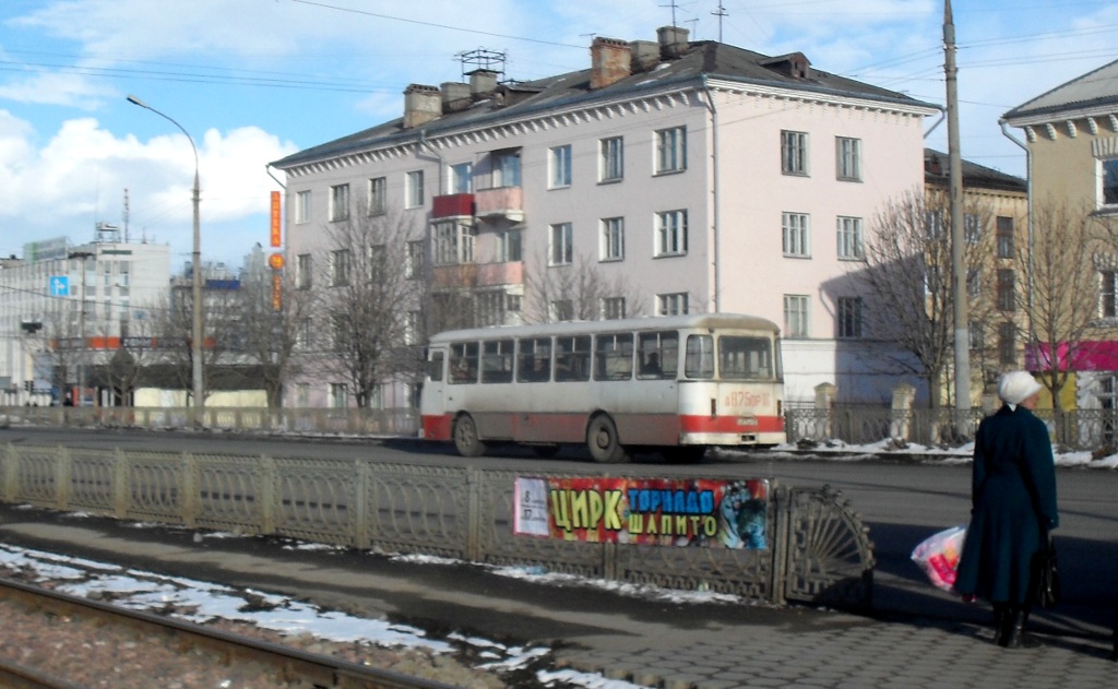  875  57
