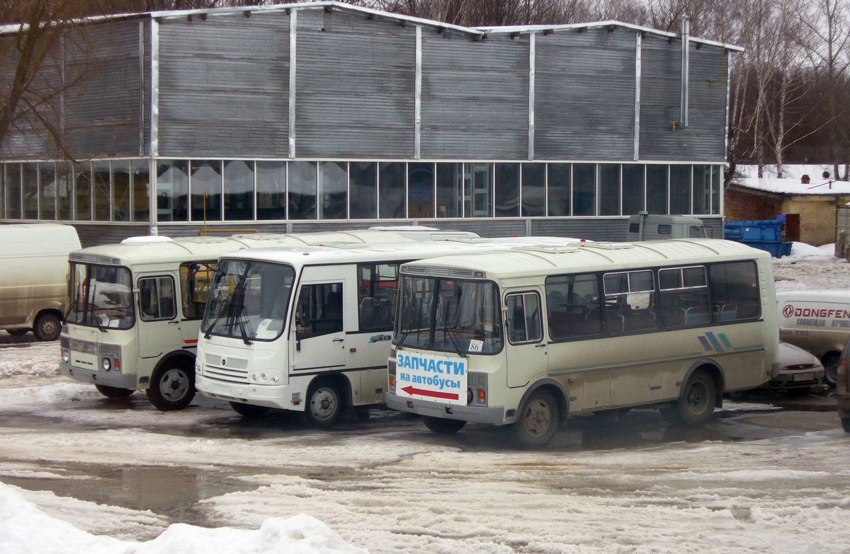 Новые автобусы без номеров Новые автобусы без номеров