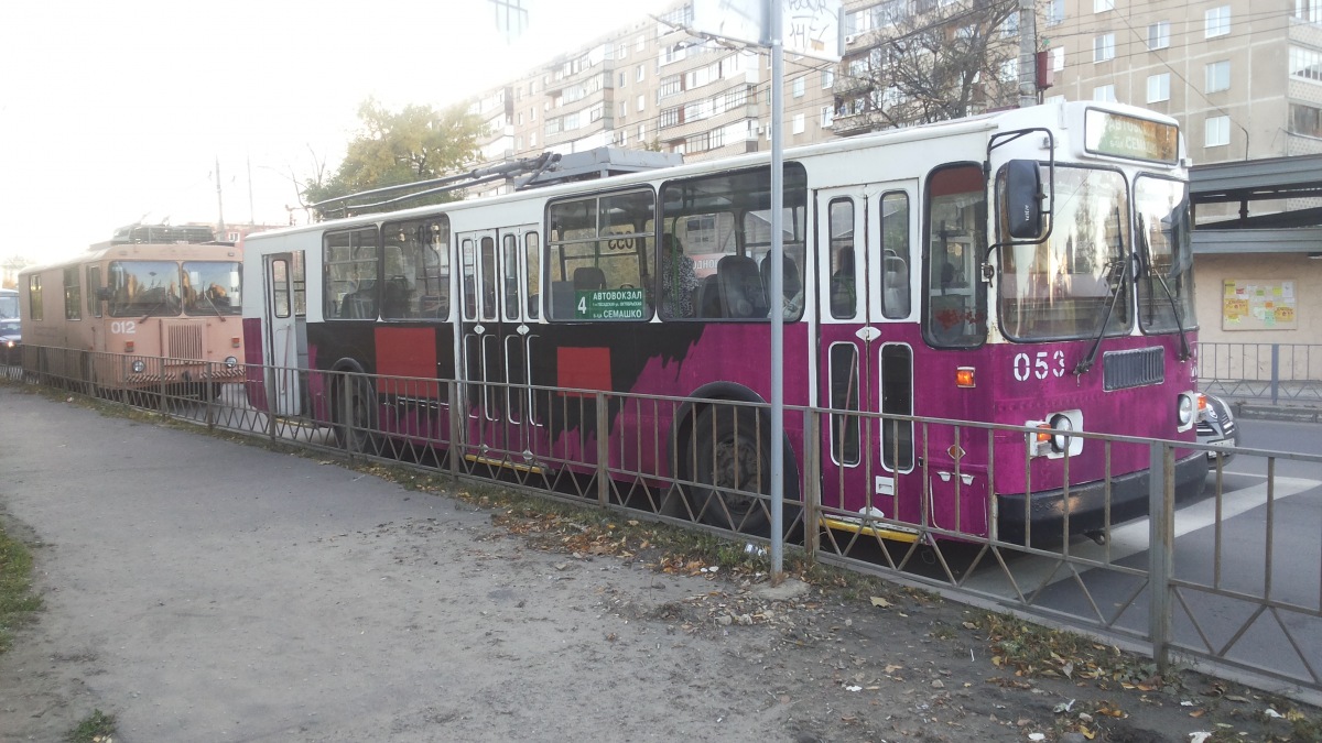 053 053