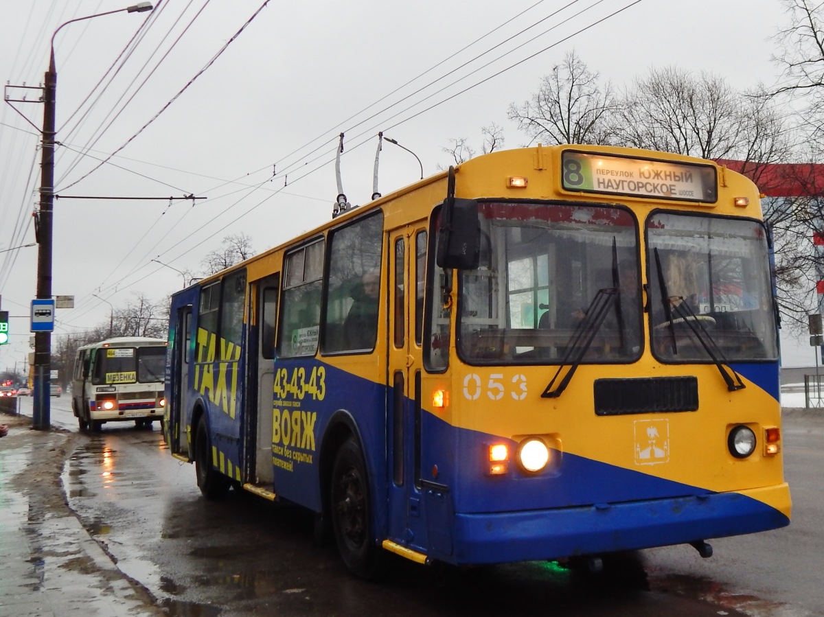 053 053
