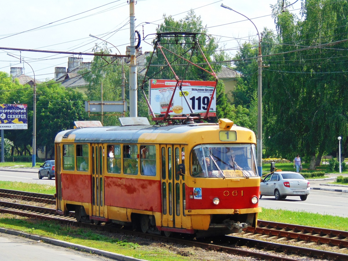 061 061