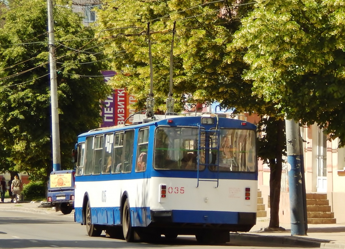 035 035