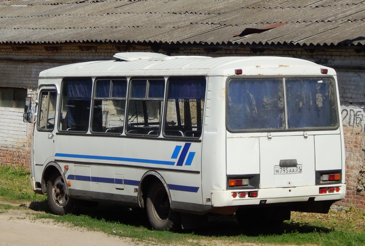  795  31