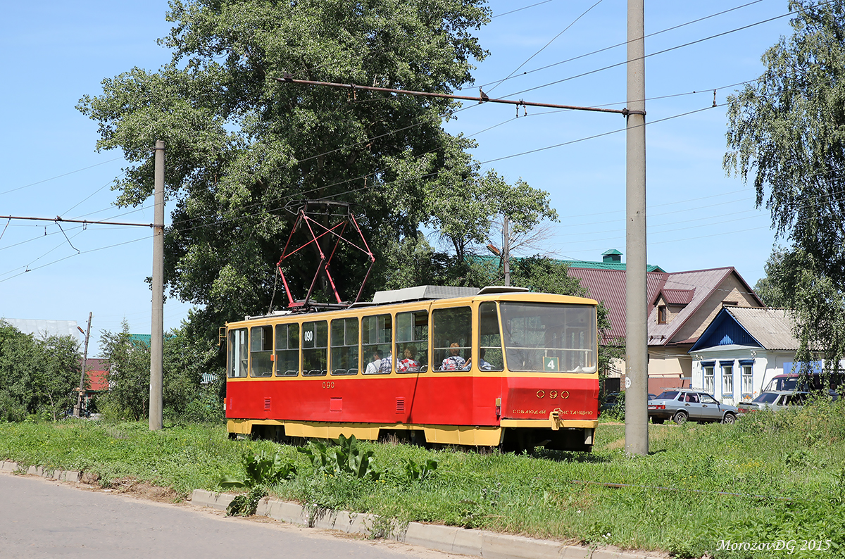 090 090