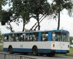 352 