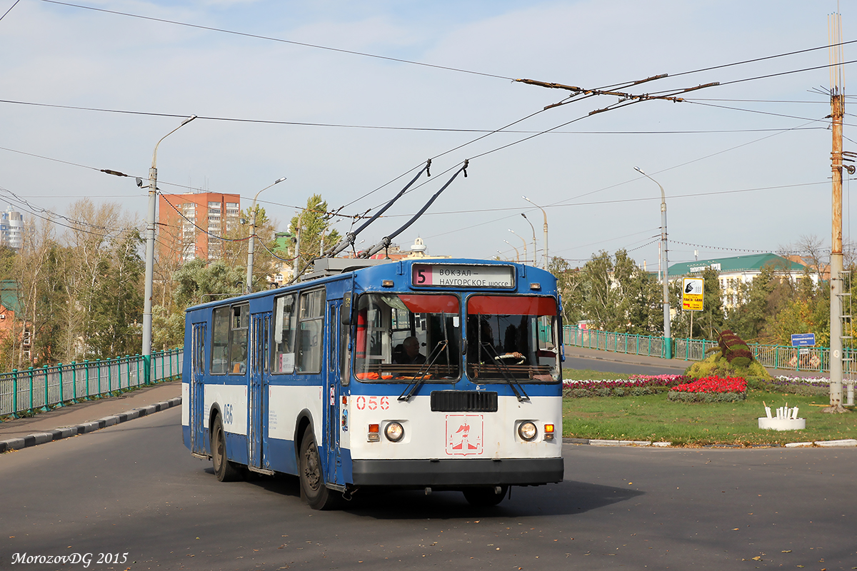 056 056