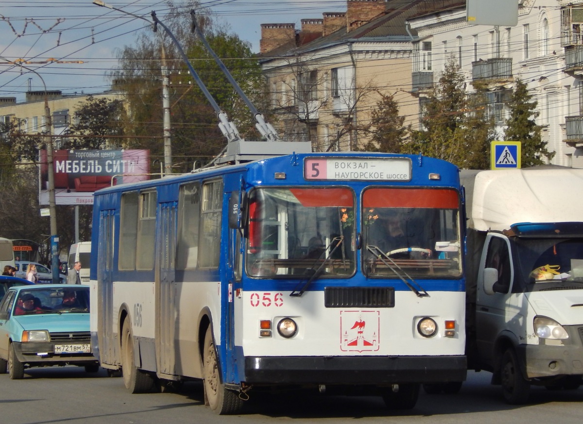 056 056