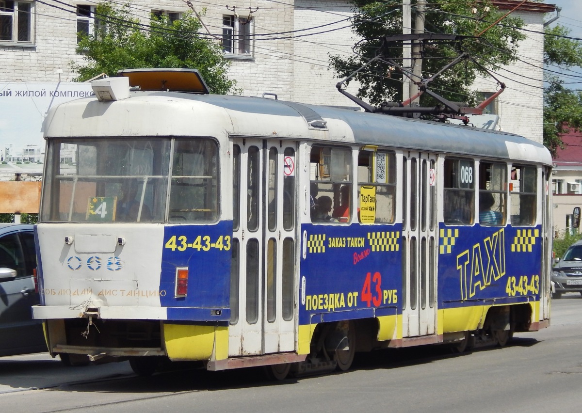 068 068