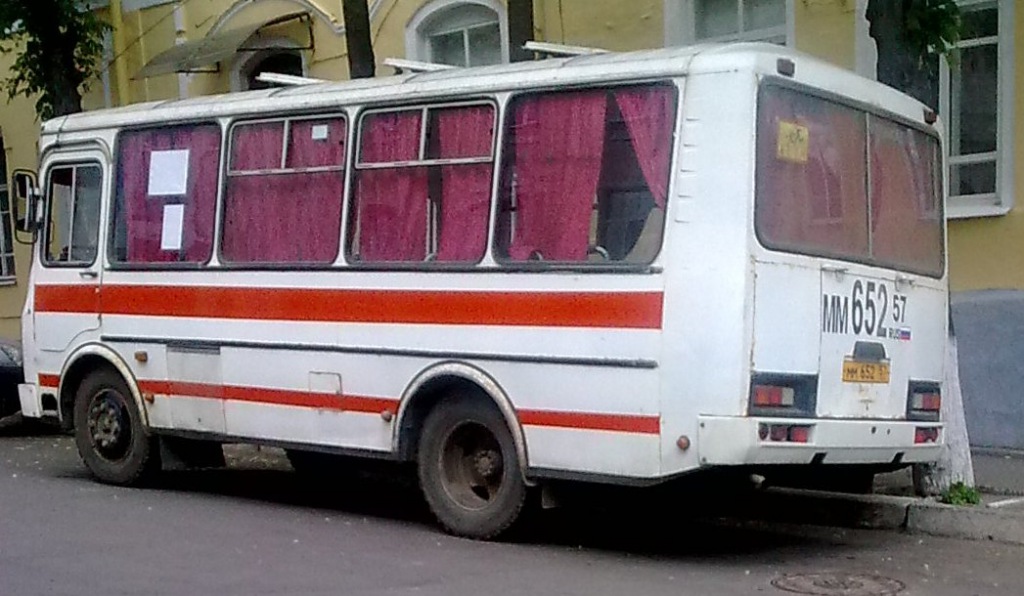  652 57