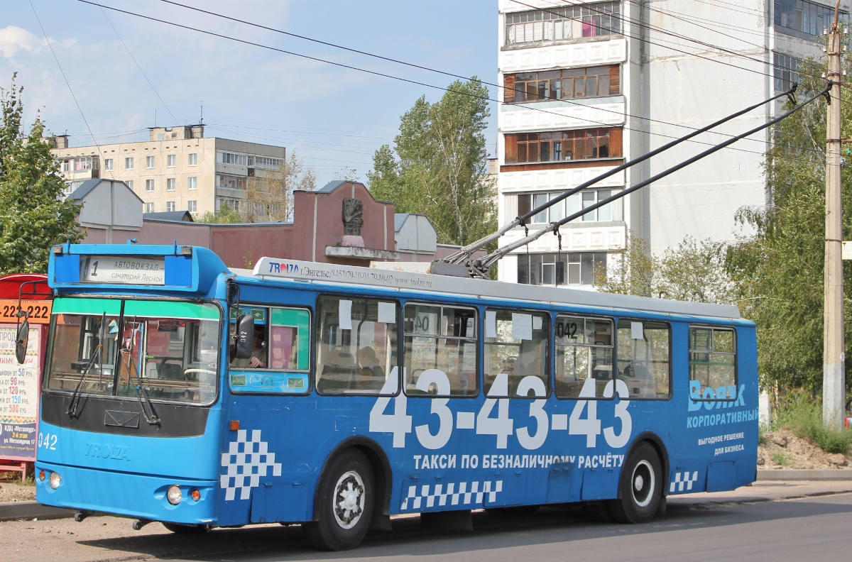 042 042