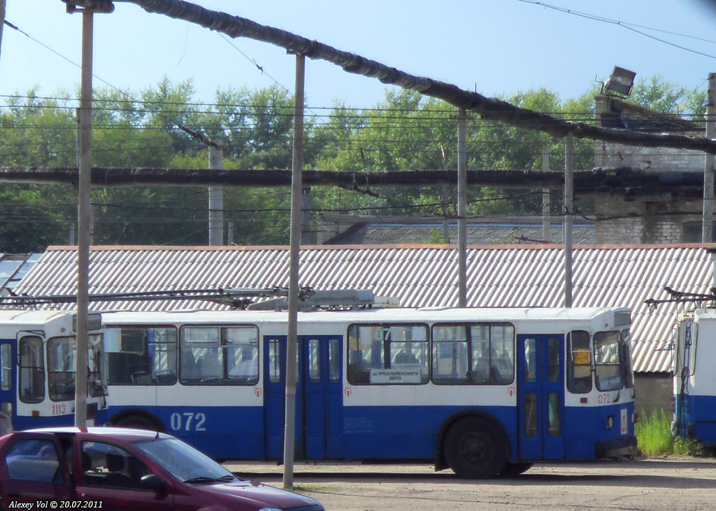 072