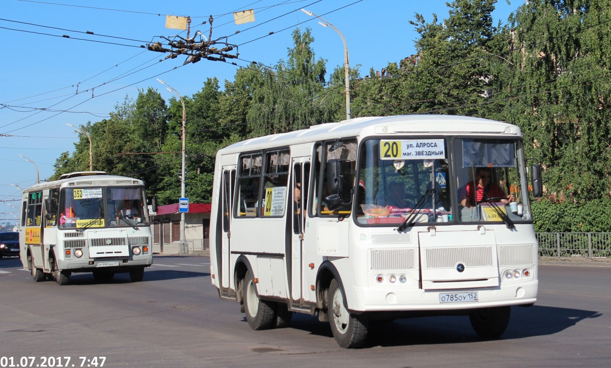  785  152