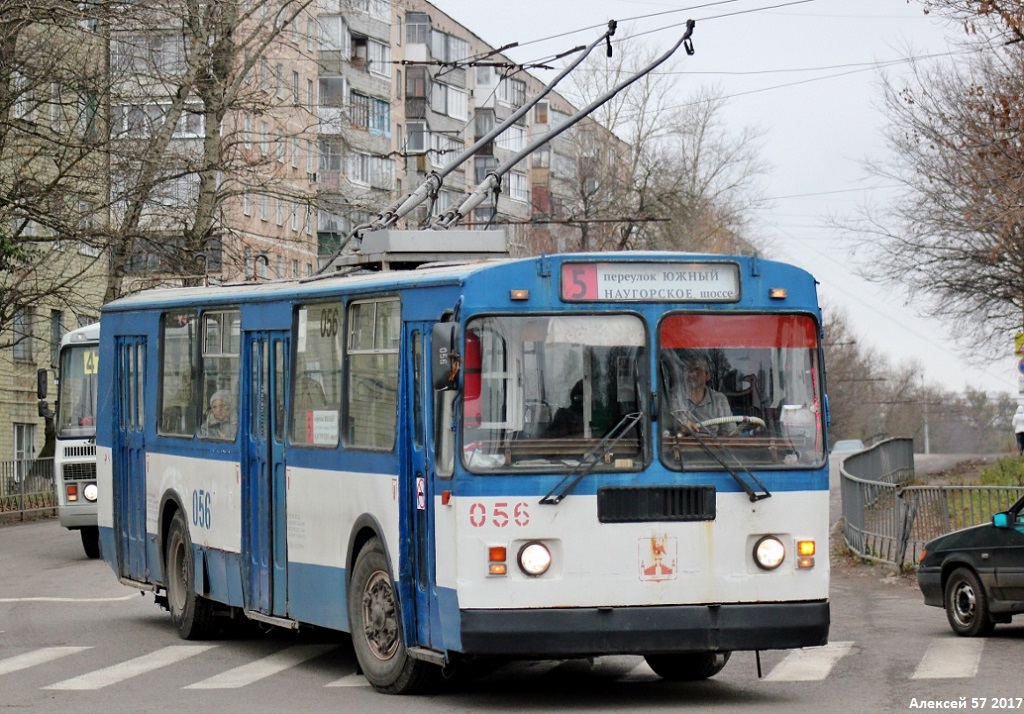 056 056