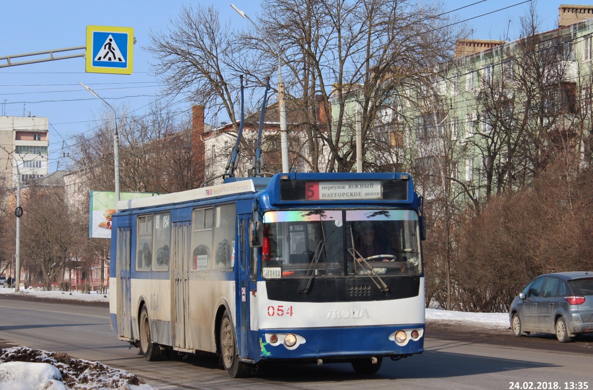 054 054