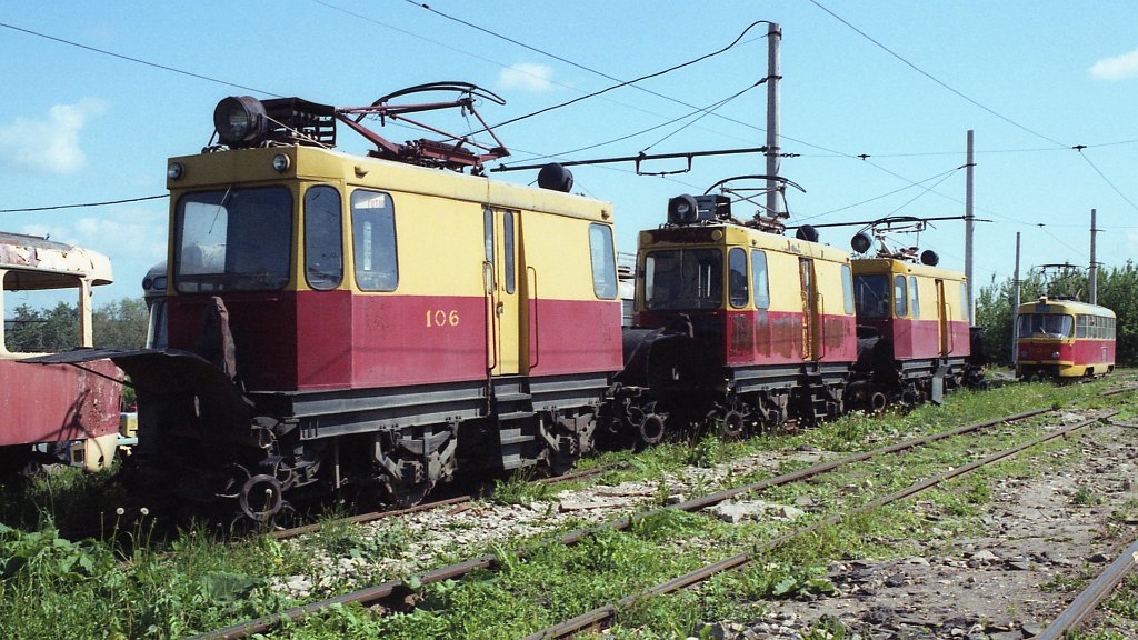 106 106