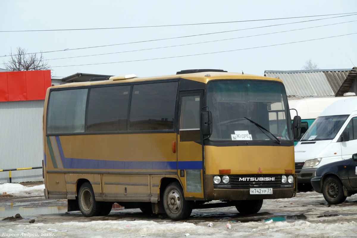 Н 742 УР 31 Н 742 УР 31