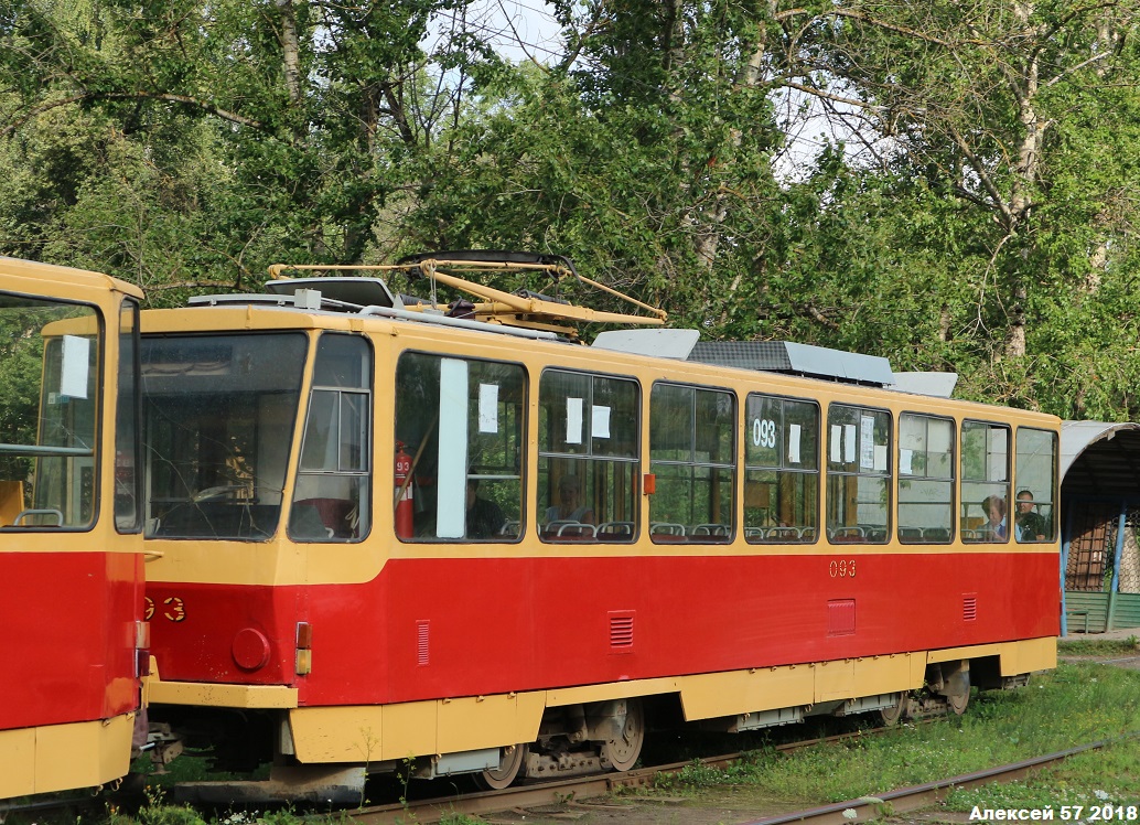 093