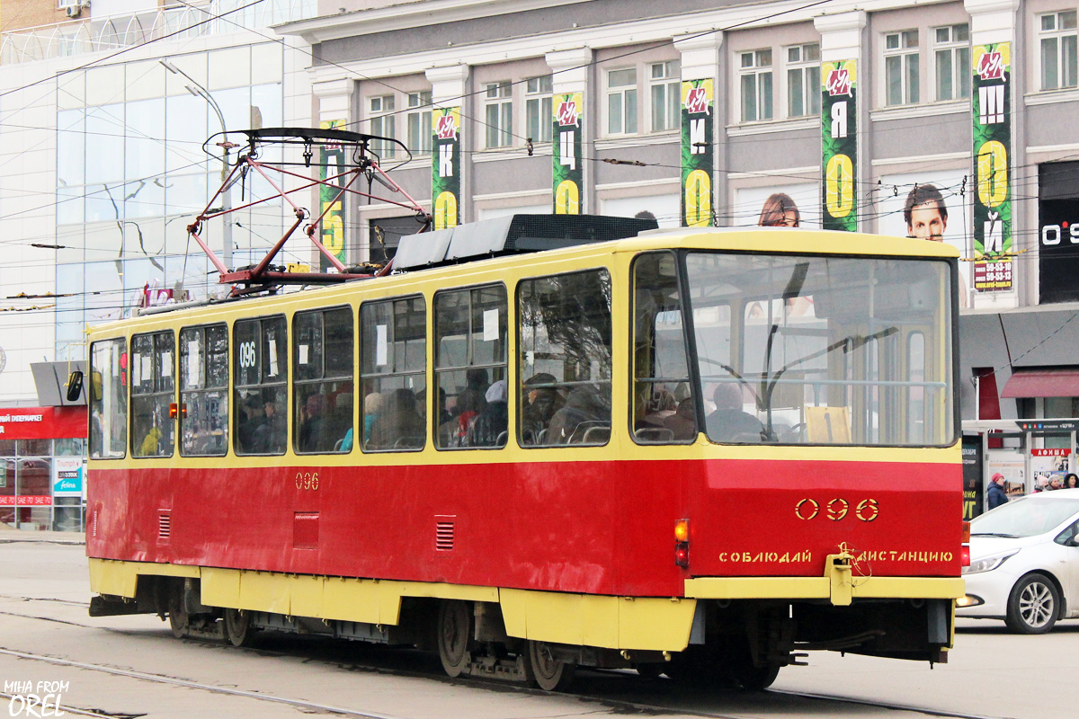 096 096
