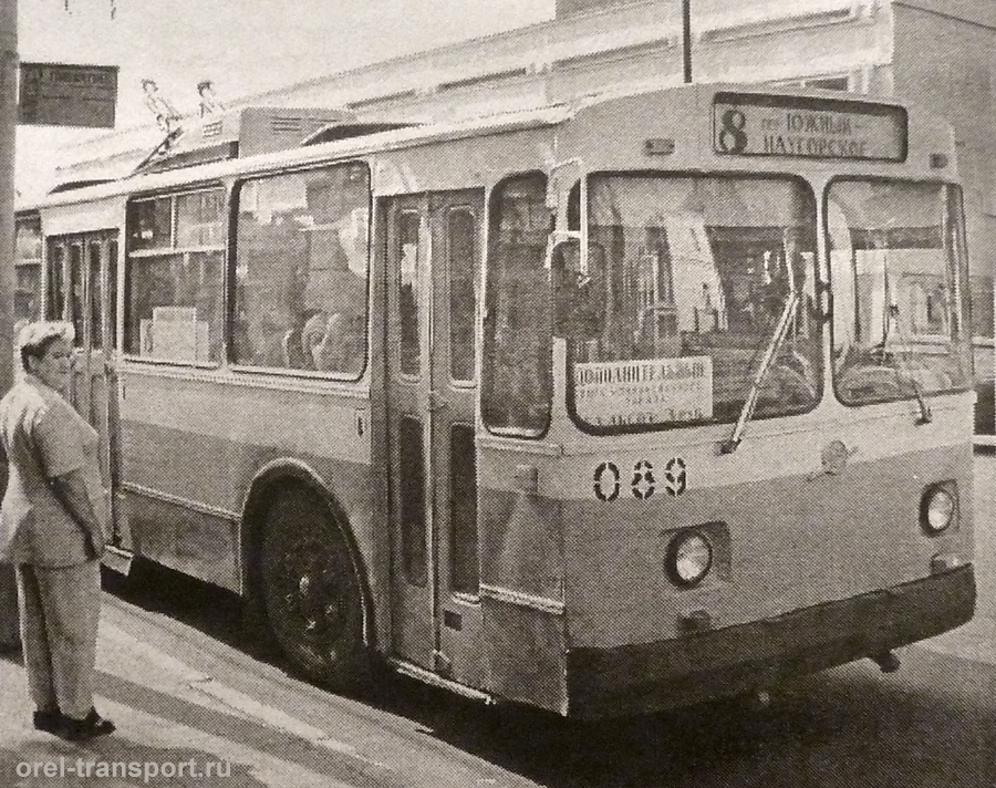 089 089