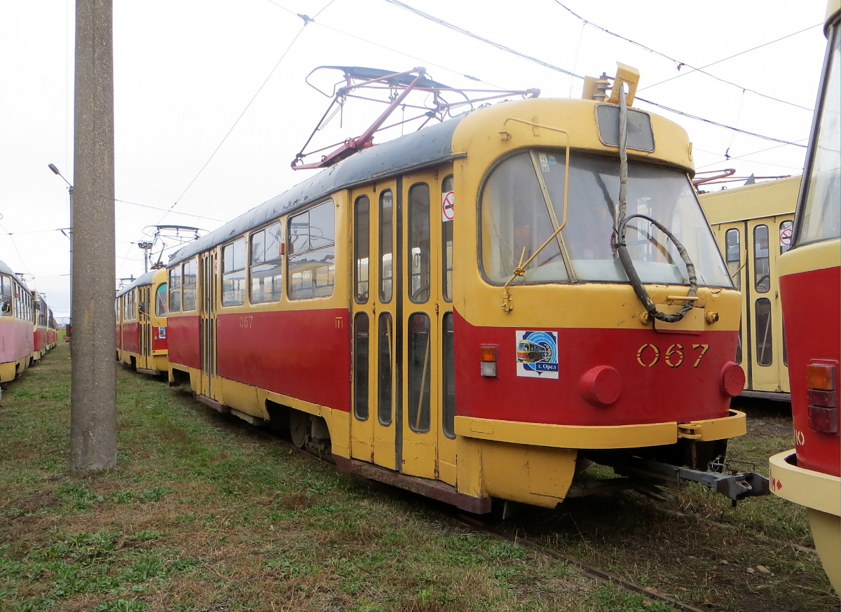 067 067