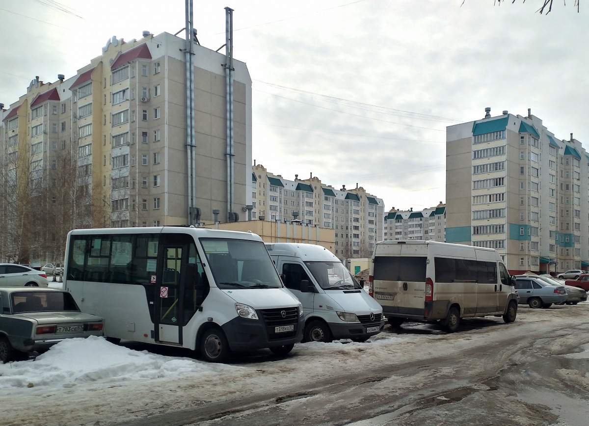 Т 318 КХ 57, Е 512 АУ 57 Т 318 КХ 57, Е 512 АУ 57