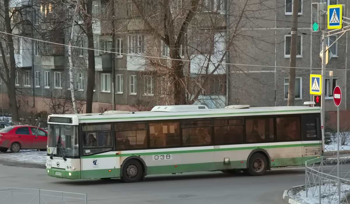 038 038