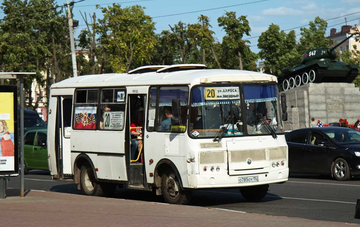  785  152