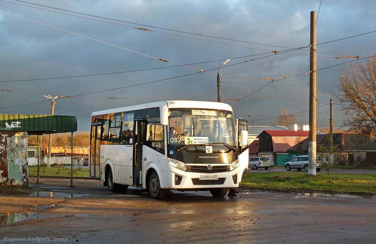 052 052