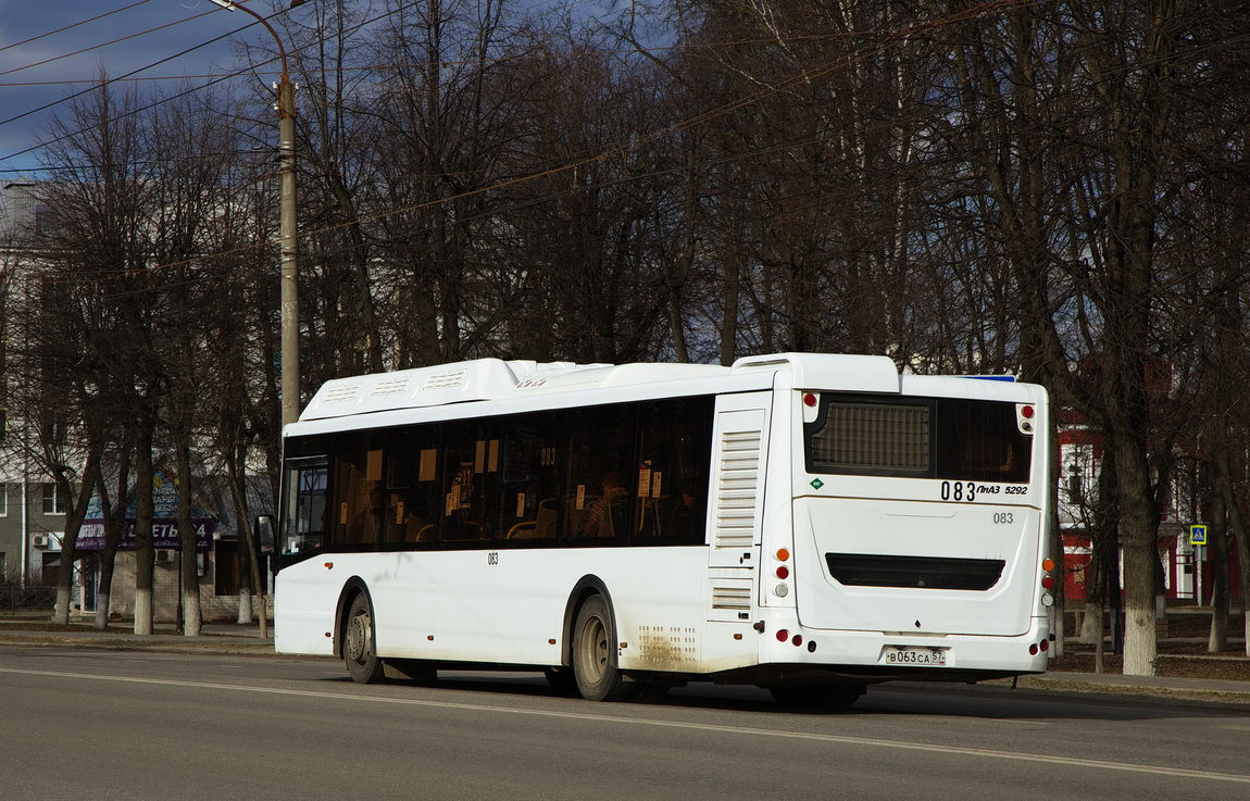 083 083